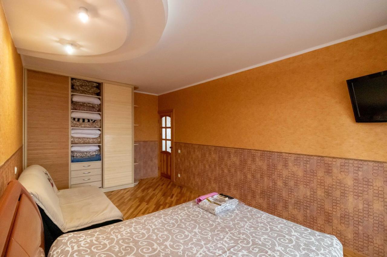 Kvartirkoff Na Ozernaya 8 Kyjev Exteriér fotografie